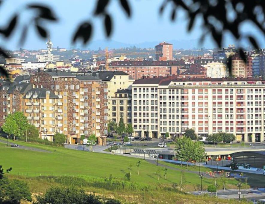 ¡Al Lado De La Clinica Oftalmologica Vega! Oviedo Exterior foto